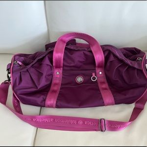Lululemon duffle bag